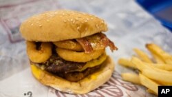 Looks tasty, tempting and fattening. These two items probably exceed an average-sized American’s ideal caloric intake for the whole day.