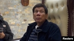 د فیلیپین ولسمشر رودریګو دوترتي ونیول شو.