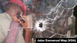 FILE - A broken window is seen at the Gendarmerie of Nsanakang, in the locality of Mamfe, 321 km from Yaounde, Cameroon, Dec. 8, 2017. (VOA /Emmanuel Jules Ntap)