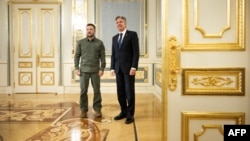 Државниот секретар на САД го посети Киев, каде најави нов пакет помош во вредност од над една милијарда долари, вклучувајќи поддршка за воздушната одбрана на Украина