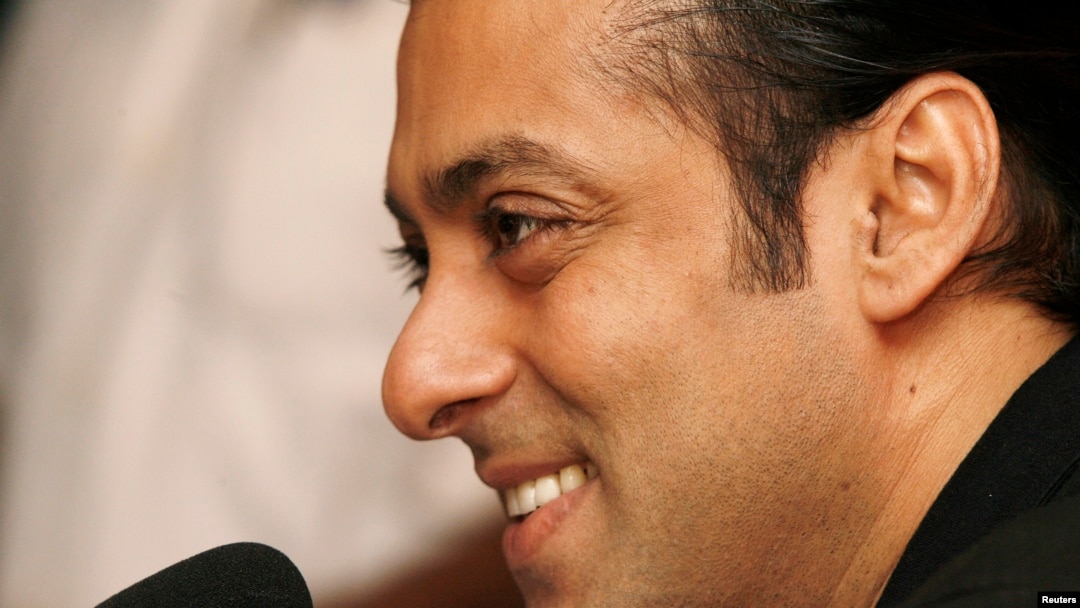 Bintang Bollywood Salman Khan akan diadili atas kasus tabrak lari (foto: dok). 