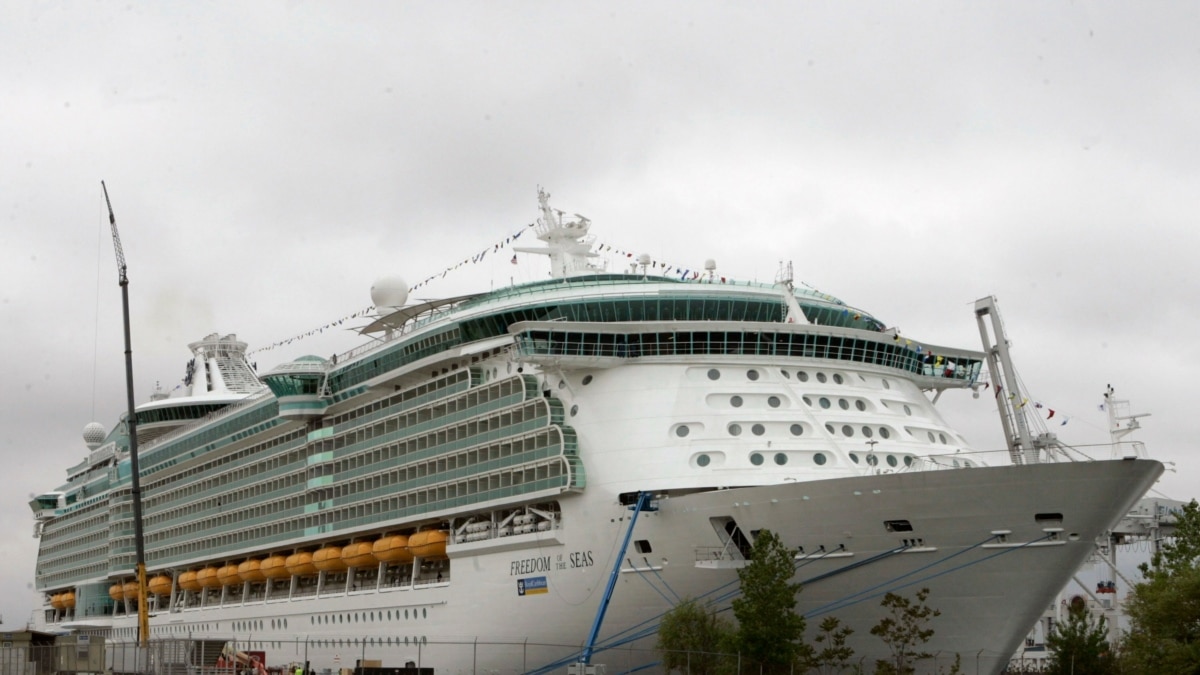 Pin By Shirley Hamm On Zipping Around The World Royal Carribean Cruise Royal Caribbean Carribean Cruise