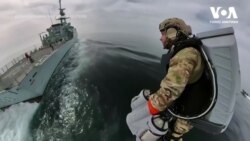 Королівські морські піхотинці провели навчання із захоплення ворожого судна з використанням реактивного ранця. Відео