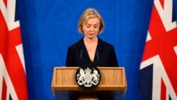 La Première ministre britannique, Liz Truss, en zone de turbulence 