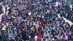  پښتنو ملتپالو ګوندونو غړو د چمن په ښار کې ﺭوان پرلت د غوښتنو په حق او په صوبه کې د ﺭوانې ناقلارۍ او د علي وزير د نیولو پر ضد ویناوې کړي