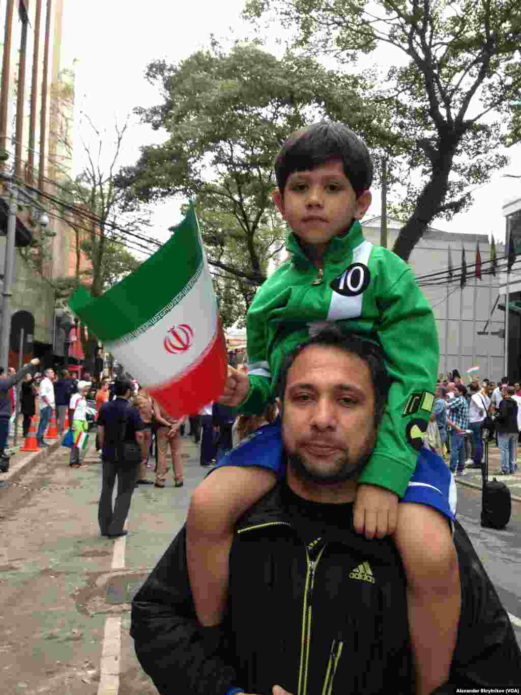 طرفداران تیم ملی فوتبال ایران