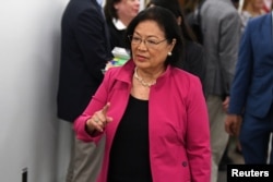 Seandora Mazie Hirono, demócrata por Hawái.