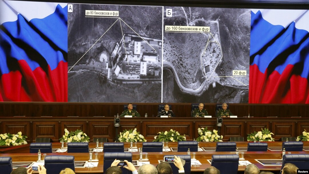 Pejabat Kementerian Pertahanan Rusia dalam sebuah rapat di Moskow (2/15). (Reuters/Sergei Karpukhin)