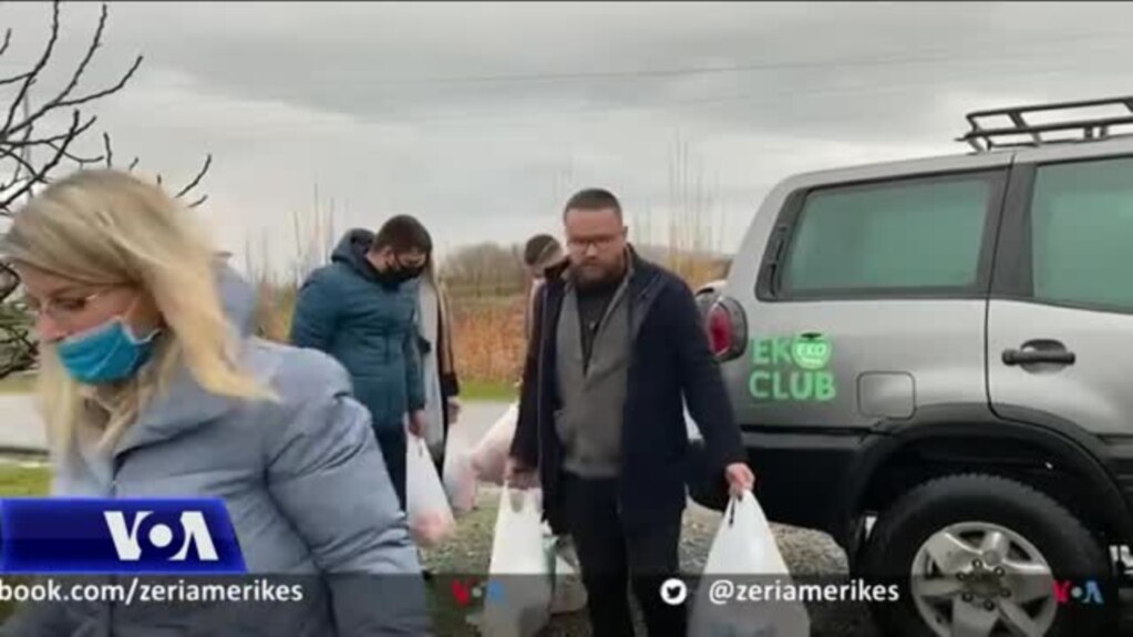 Shkodër: Të rinjtë në ndihmë të banorëve të prekur nga pandemia