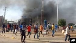 Jeudi, les manifestants contestaient l'extension de la période de transition et le maintien au pouvoir de Mahamat Idriss Déby Itno.