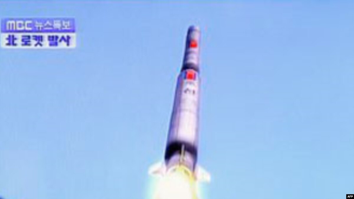 Южная Корея резко осудила пуск ракеты КНДР, пролетевшей над Японией новые фото Южная Корея резко осудила пуск ракеты КНДР, пролетевшей над Японией новые фото
