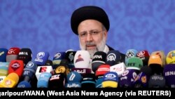 ابراهیم رییسی، رییس جمهور ایران، به دعوت همتای روسی اش در جنوری ۲۰۲۲ به مسکو سفر خواهد کرد