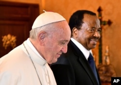 Pope Francis welcomes Cameroon's President Paul Biya for a private audience at the Vatican, March 23, 2017.