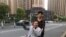 中國江蘇常州的人權活動人士張建平和夫人（取自人權捍衛者網站）。