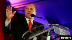 Legislador de Luisiana Steve Scalice fue sometido a una tercera cirugía el jueves.