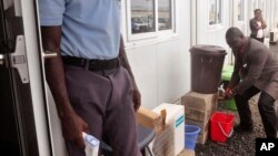 Naibu Waziri wa Afya, Tolbert Nyenswah, nchini Liberia.