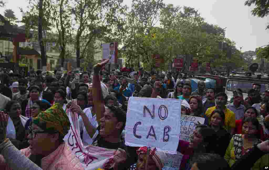 تظاهرات در هند در اعتراض به قانون جدید شهروندی این کشور