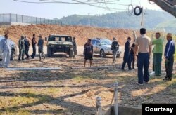 ျမန္မာ-တ႐ုတ္ ႏွစ္ႏိုင္ငံနယ္နိမိတ္‌ ေက်ာက္တိုင္အနီး ျမင္ကြင္း။ (ဓာတ္ပုံ - U Ngwe Doe - ႏိုဝင္ဘာ ၂၃၊ ၂၀၂၀)