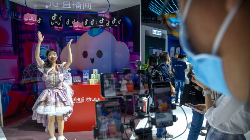 Influencer Gaya Hidup Mewah Menghilang dari Media Sosial China 8 Influencer Gaya Hidup Mewah Menghilang dari Media Sosial China