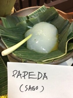 Papeda (Sagu), salah satu makanan khas Papua (Naratama/ VOA Indonesia).