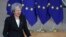 La primera ministra británica, Theresa May, llega a una cumbre de la UE sobre Brexit en Bruselas, el jueves 13 de diciembre de 2018. 