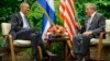 باراک اوباما روز دوشنبه مورد استقبال رسمی رائول کاسترو، رئیس جمهوری کوبا قرار گرفت.