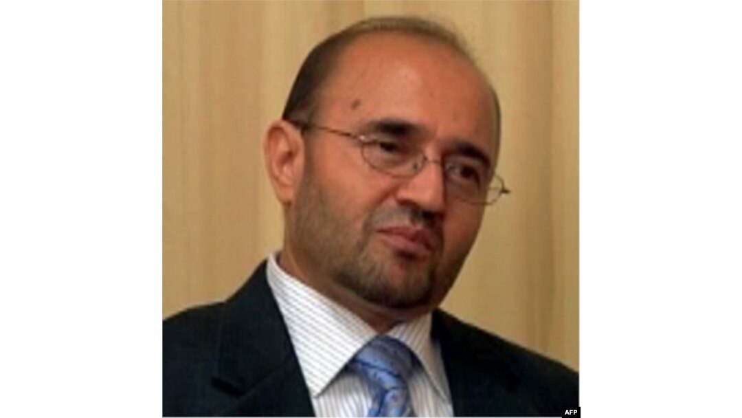 Abdul Qodir Fitrat 'Amerika Ovozi" savollariga javob berar ekan, "aybim yo'q" deydi