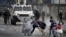 Sukob demonstranata i policije tokom protesta u Karakasu