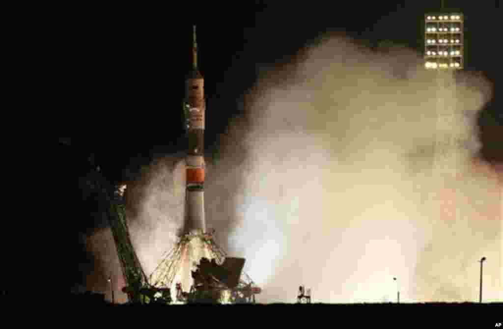 The Soyuz TMA-20 space ship carrying a new crew to the International Space Station, ISS, blasts off from the Russian leased Baikonur cosmodrome, Kazakhstan, Dec. 16. The Russian rocket carries U.S. astronaut Catherine Coleman,  Russian cosmonaut Dmitry Ko