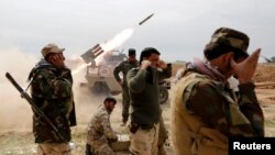شبه نظامیان شیعه در حال مبارزه با داعش در عراق