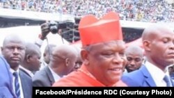 Cardinal Ambongo akebisi mpo na lolenge ya kosalela mikano ya COVID-19