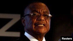 Ingxoxo Esiyenze LoMnu. Sophila Ncube