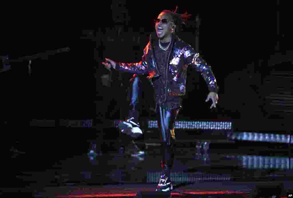 Ozuna durante su presentación en la ceremonia de los Latin Grammy el jueves en Las Vegas. 