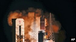 កាំជ្រួច​ Delta IV ដែល​មាន​ផ្ទុក​ Parker Solar Probe
​ត្រូវ​បាន​បង្ហោះ​ចេញ​ពី​បន្ទាយ​អាកាស​ Kennedy Space កាលពី​ថ្ងៃទី១២ សីហា ២០១៨។