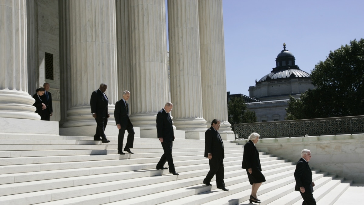 Once Appointed Supreme Court Justices Have a Job for Life but Should