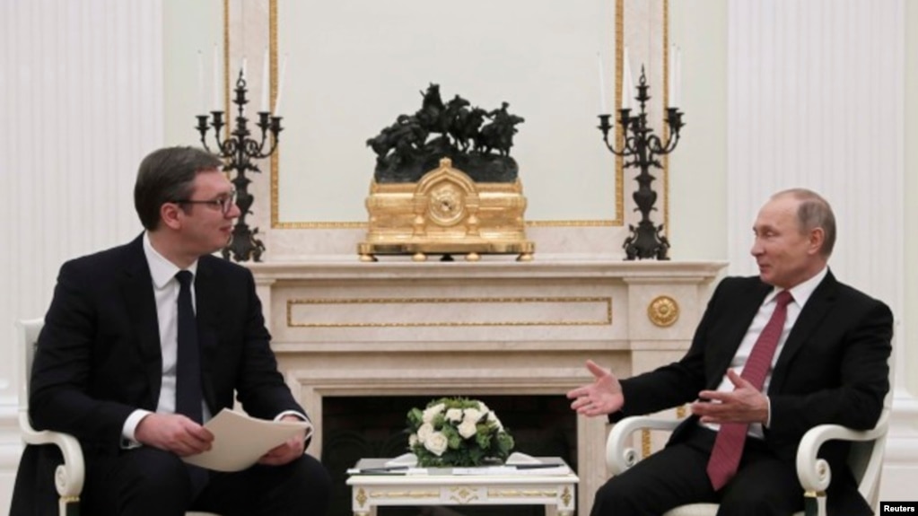 Presidenti serb këshillohet me presidentin rus për zhvillimet në Kosovë
