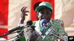 Zimbabwean President Robert Mugabe launches party's election campaign, Harare, July, 5, 2013.