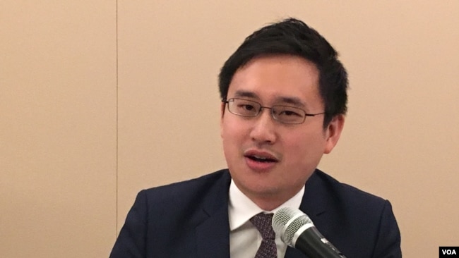 台湾驻美代表处政治组组长赵怡翔2019年1月17日参加全球台湾研究所座谈会(美国之音钟辰芳拍摄)