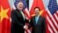 Ngoại trưởng Mỹ Mike Pompeo và Phó Thủ tướng kiêm Bộ trưởng Ngoại giao Phạm Bình Minh trong cuộc gặp ở Hà Nội tháng Bảy năm 2018.
