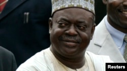 Dr. Babangida Aliyu gwamnan jihar Neja