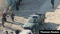 15일 아프가니스탄 카불의 차량 폭발 현장.