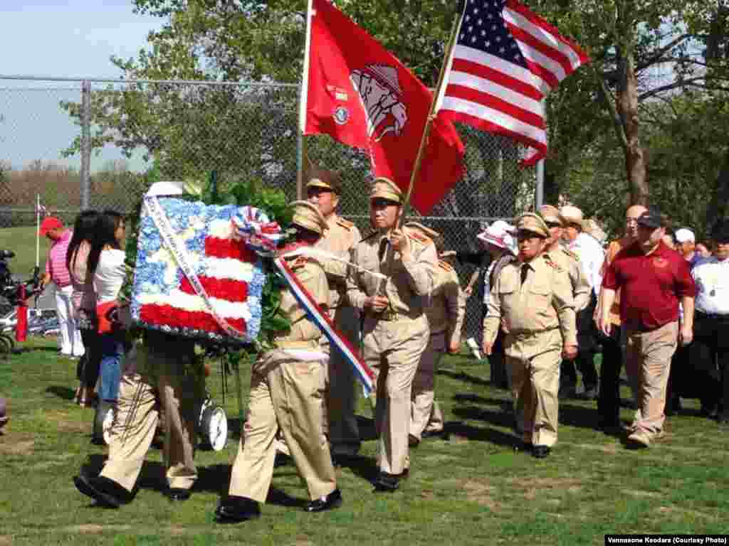 ຂະບວນແຫ່ ກ່ອນເປີດພິທີງານແຂ່ງຂັນ ຢ່າງເປັນທາງການ