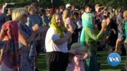 Women in Christchurch Continue Wearing Headscarves in Support of Muslim Community