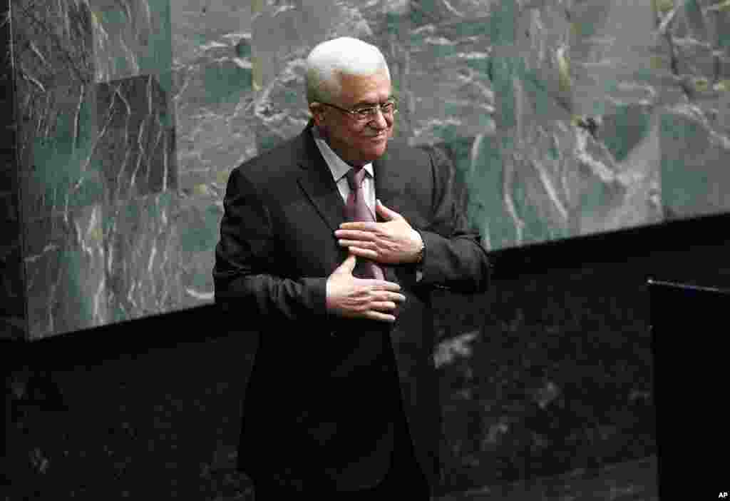 29일 유엔 총회에서 팔레스타인 국가 지위 격상을 위한 결의안 표결에 앞서 연설하는&nbsp; 마하무드 압바스 팔레스타인자치정부 수반.