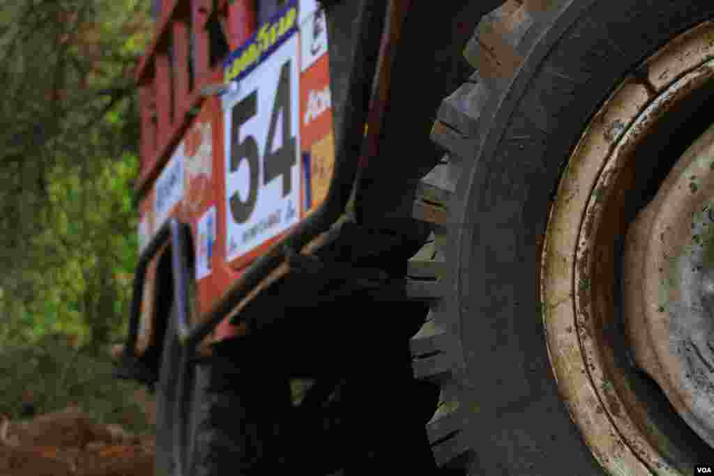 Car 54, operated by the Danish Team, stuck uphill, after the completion of Rhino Charge, June 2, 2012. (VOA/Jill Craig)