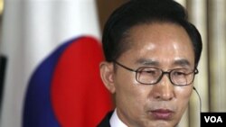 Hubungan kedua Korea memburuk sejak Lee Myung-bak menjabat Presiden Korsel tahun 2008.