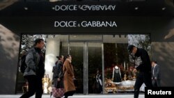 意大利奢侈品牌杜嘉班纳（Dolce & Gabbana）在上海的一家商店。（2018年11月22日）