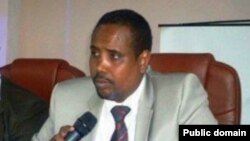 Faayilii - Prezidaantiin Bulchiisa Naannoo Somalee duraanii, Abdi Mohamoud Omar