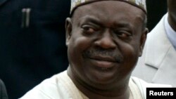 Dr. Babangida Aliyu gwamnan jihar Neja.