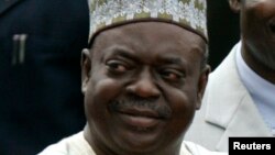 Dr. Babangida Aliyu gwamnan jihar Neja mai barin gado